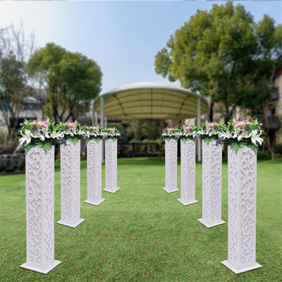 Colonne de mariage avec socle sculpté