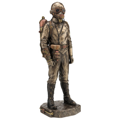 Tienna Statue