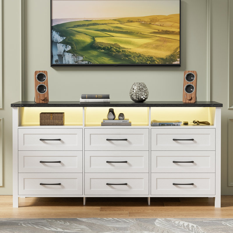 Commode 9 tiroirs l 63 po avec lumière DEL