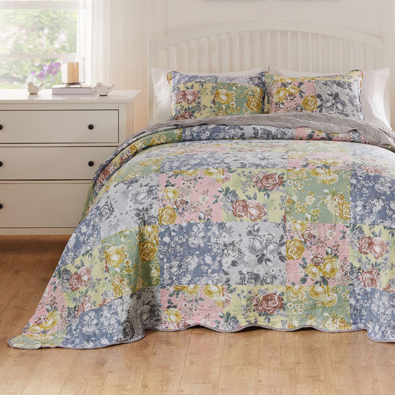 Gray Cotton King Reversible Floral Patchwork Bedspread Set