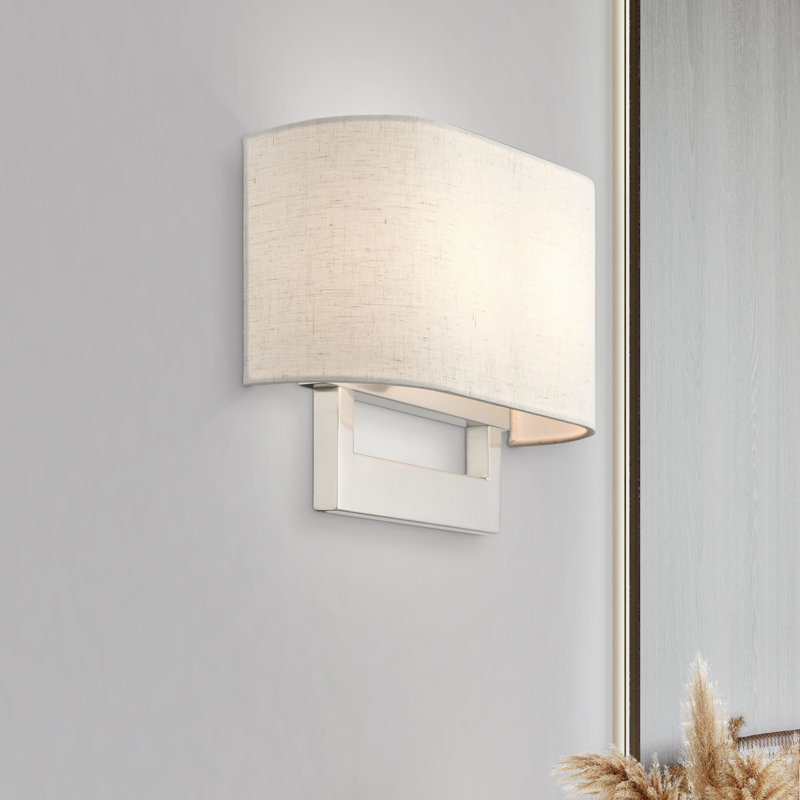 Applique murale en acier Rakhee, Nickel brossé, Beige, H 9,5 po x l 15 po x P 3,95 po