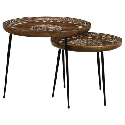 Tables gigognes Mid-Century modernes, miel et noir, apparence, attrait pratique pour la chambre à coucher de style bohémien à 2 pieds évasés, charmante maison peinte à la main