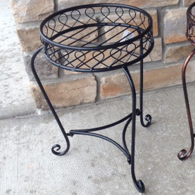 Lindsborg Metal Weather Resistant Plant Stand Winston Porter
