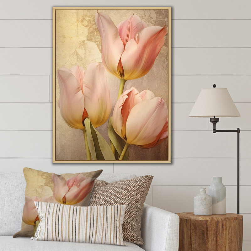 Tulip Dreams IV - impression sur toile florale, Cadre naturel flottant, H 40 po x l 30 po x P 1,5 po
