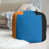 Orange, bleu et noir sélectionné