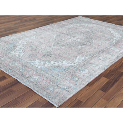 Tapis unique en laine noué à la main de style années 1960 de 6 pi 8 po x 9 pi 8 po rose / bleu Fejzi