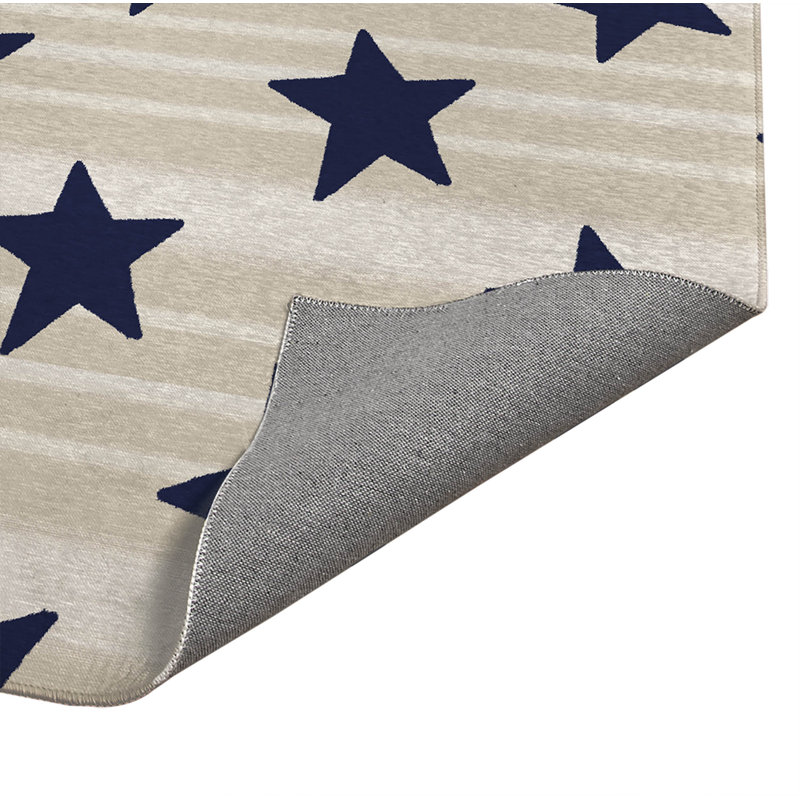 Tapis de bureau léger et antidérapant à profil bas Stars & Stripes, L 84 po x P 60 po, Neutre / bleu