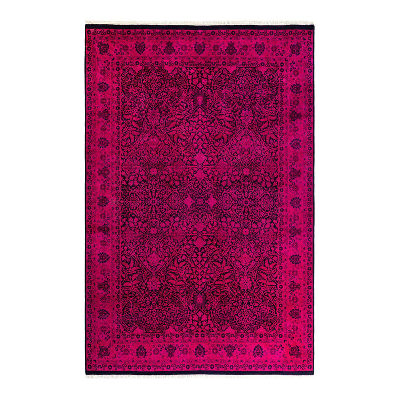 Tapis rose / noir surteint de conception unique 6 pi 1 po x 9 pi 1 po Overdyed