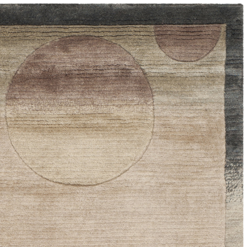 Luner Hand-Knotted Wool Beige/Black Area Rug, Rectangle 4' x 6'