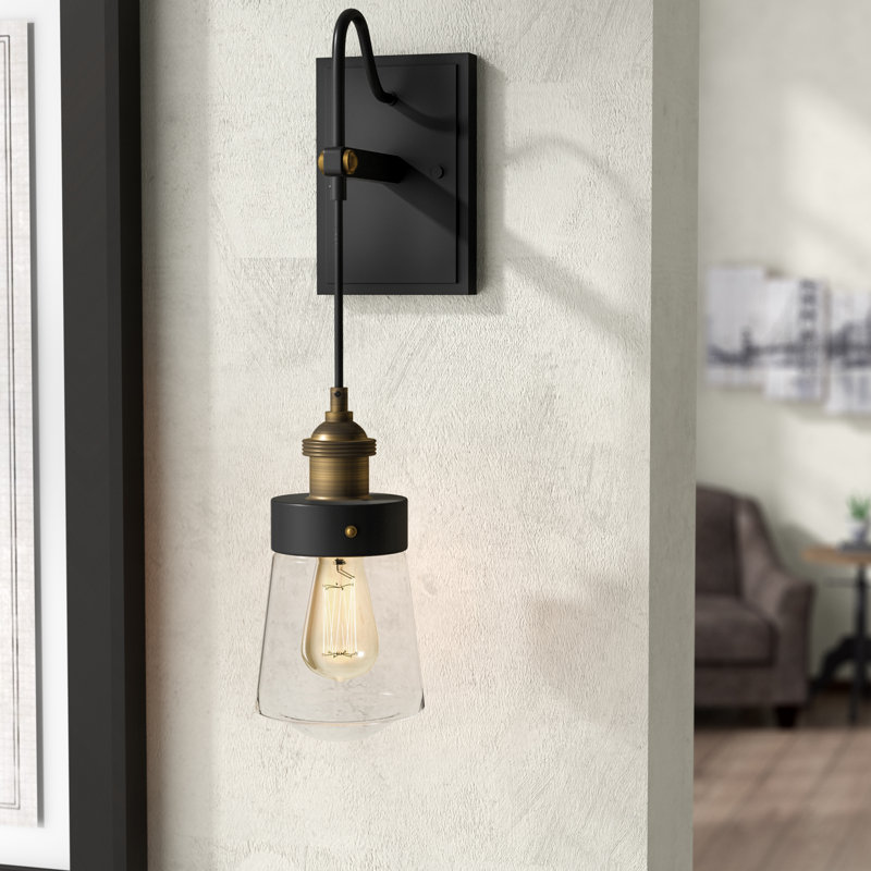 Wellfleet 1-Light Armed Sconce
