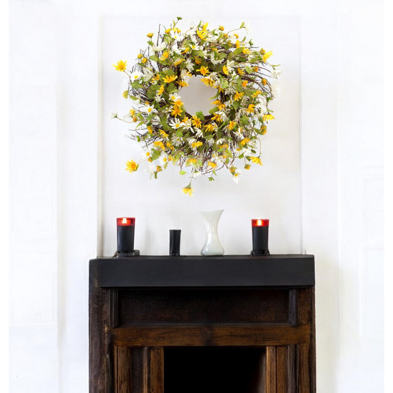 Normant 24" Green White And Yellow Spring Daisy Artificial Wreath