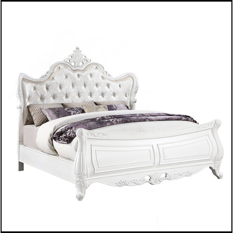 Opulence de style moderne en bois blanc perle, Très grand lit