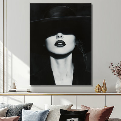 Dame au chapeau noir - Décoration murale en métal élégante pour femme