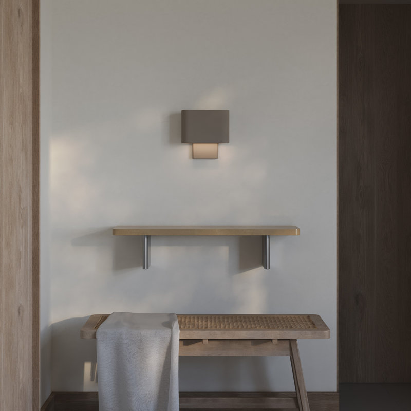 Kalli Wall Sconce, Walnut
