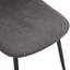 Une table de salle à manger rectangulaire rétro minimaliste avec un dessus spécialement texturé et des pieds en métal, jumelés à 4 chaises-1312218797-1312218784
