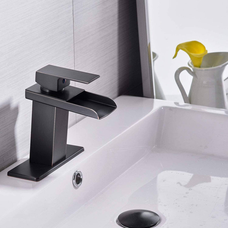 Single-Hole Single-handle Bathroom Faucet with Drain Assembly, Oil Rubbed Bronze