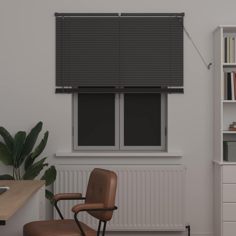 Venetian Blind, 110cm W x 150cm L, Silver Grey