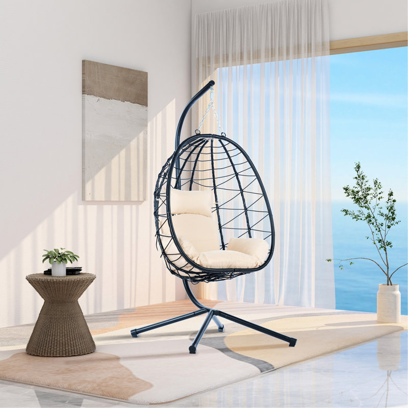 Fauteuil à suspendre pour l'extérieur: coussin beige, pe. Élégant pour le balcon de la piscine, panier de jardin confortable