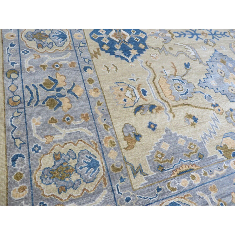 Tapis beige unique de 9 pi 11 po x 10 pi 1 po