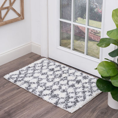 Tapis blanc à poils longs Sisson