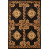 Wool Oriental Area Rug in Black/Gold