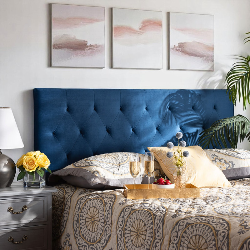 Tête de lit tapissier en velours bleu marine Waylen H 45,65 po x l 57,18 po x P 1,85 po, Lit double