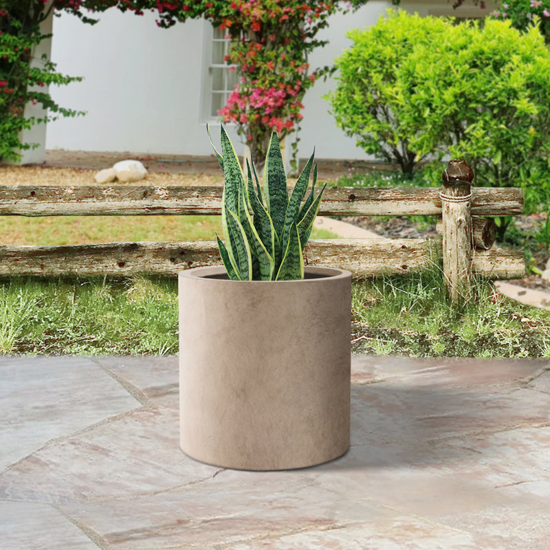 Pot à fleurs Ilfrod, H 12,5 po x l 12,5 po x P 12,5 po, Brun