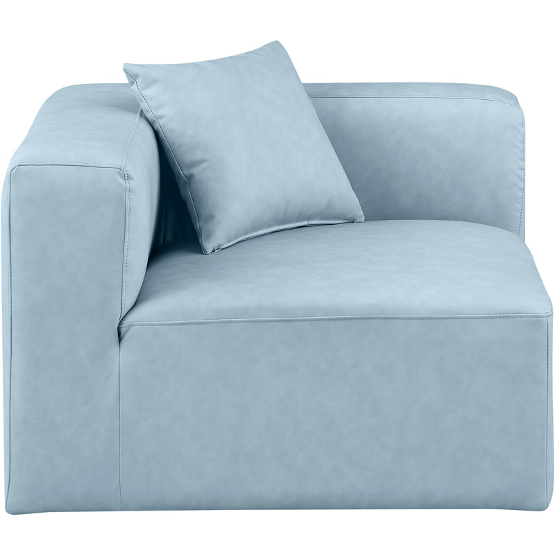 Fauteuil Iyonnie, Cuir végétalien bleu clair