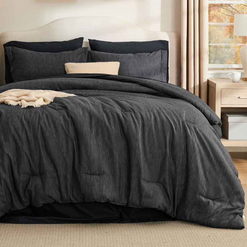 Bedsure Queen Cationic Dyed Printed Bed-in-a-Bag Set – Black, 7-Piece Bedding Set, Black, Queen