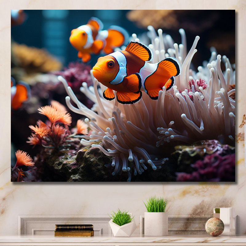 «Orange clownfish», art marin mural, 12" H x 20" W, Toile tendue