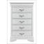 Commode Lorana G6590-CH avec finition champagne argentée et poignées de tiroir chromées, combinant design traditionnel et élégance moderne.-274632498