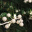 Branches de baies blanc perle de 17 pouces (lot de 12)