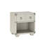 Table de chevet grise de 24,5 pouces de hauteur avec port et tablette de présentation pour le rangement spacieux de la chambre à coucher