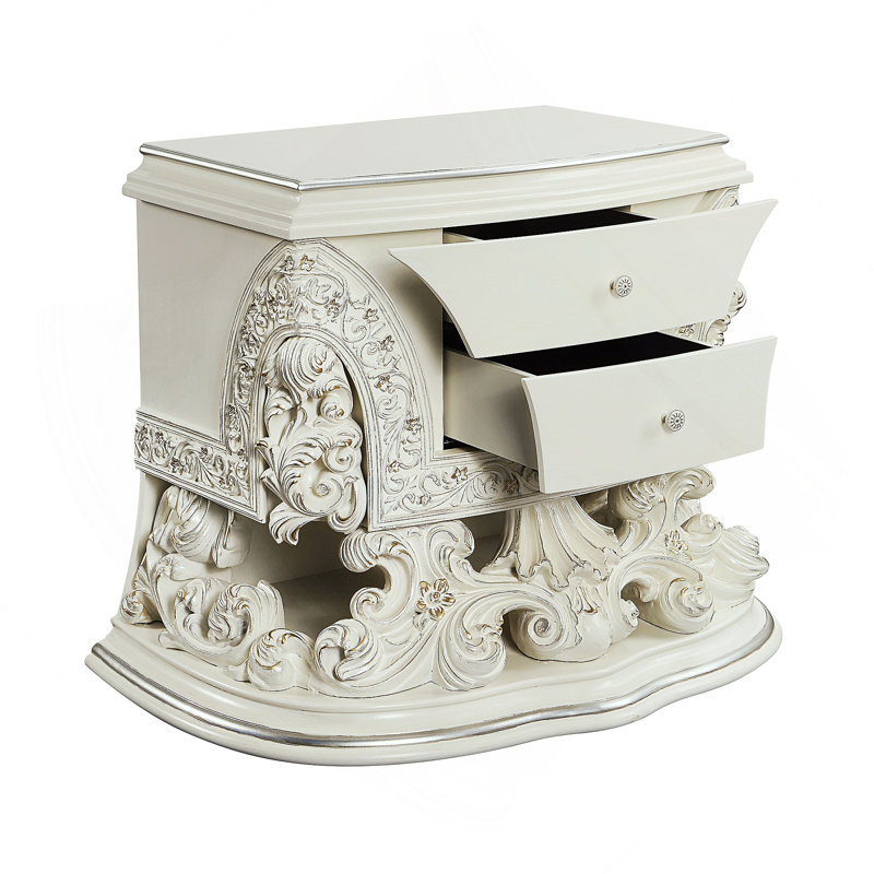 Table de chevet au fini blanc antique