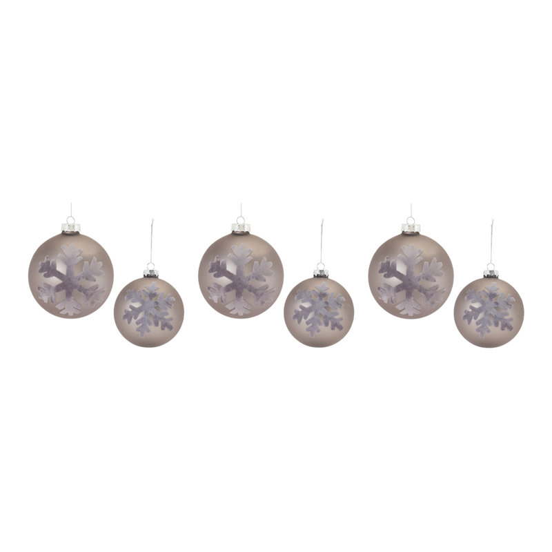 Ornement boule sans motif Guillerma The Holiday Aisle®, H 5 po x l 4 po x P 4 po, Gris