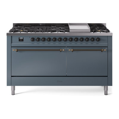 Cuisinière à double combustible de 60 po avec 9 brûleurs scellés et plaque chauffante (porte vitrée) ILVE Nostalgie II Series