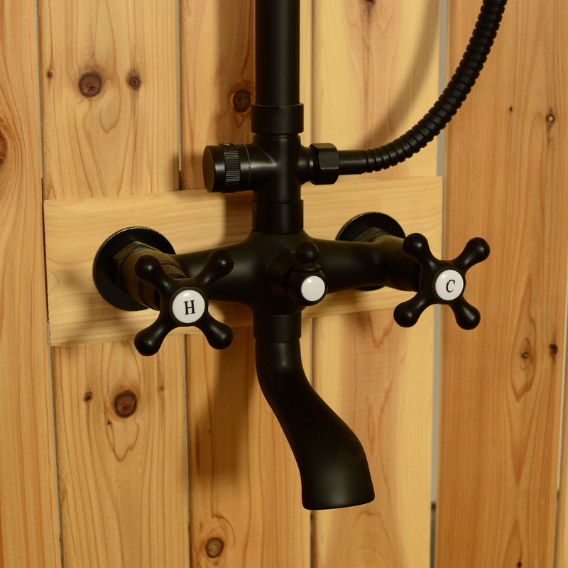 Ellipse Outdoor Shower With Onyx Fixtures