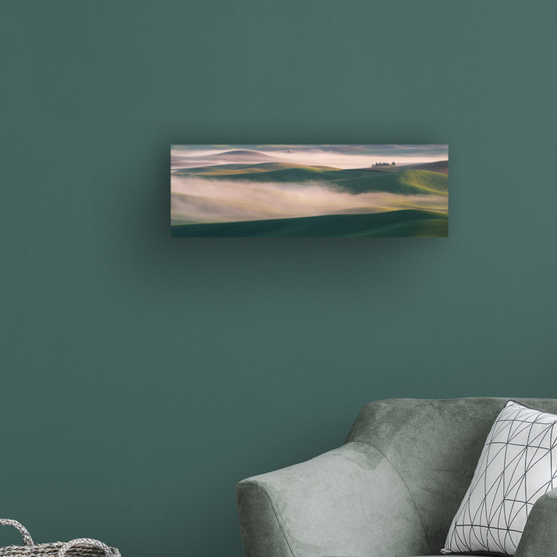 «Dream Land in Morning Mist 2» par Austin - reproduction de photo panoramique sur toile tendue, H 16 po x l 47 po x P 2 po
