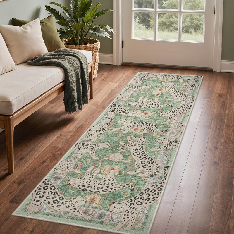 Tapis vert à imprimé léopard Allandale lavable à la machine avec envers antidérapant, Tapis de couloir de 2 pi x 7 pi