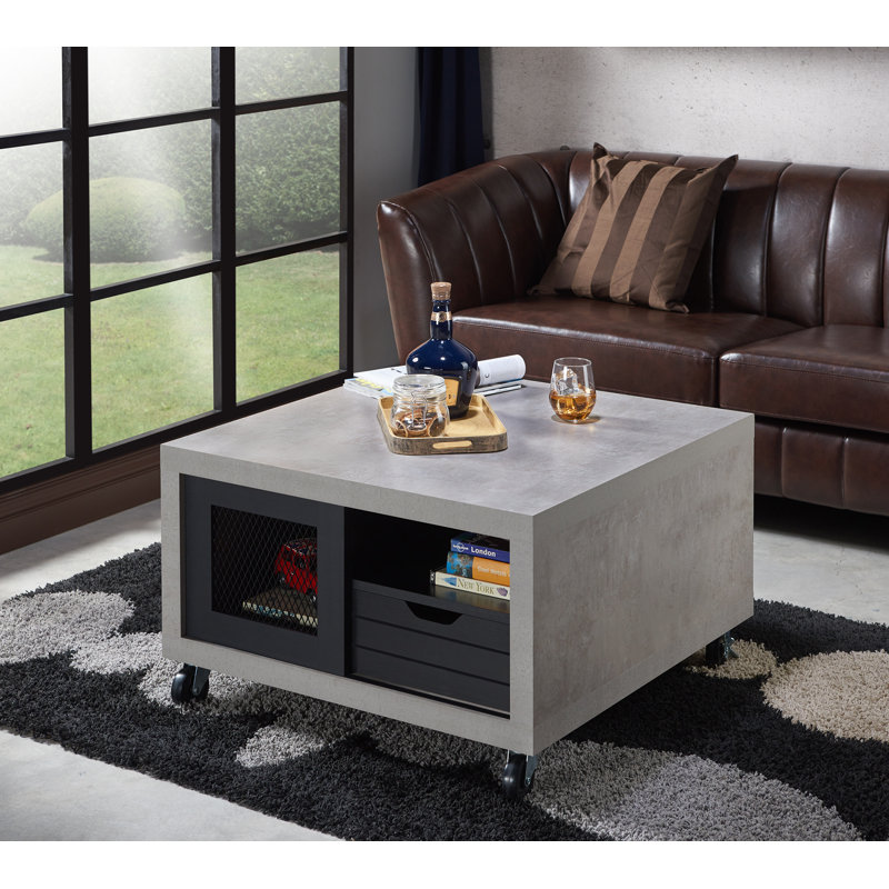 Table basse roulante industrielle avec rangement en noir