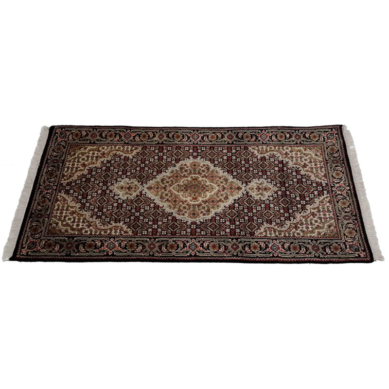 Pilade Oriental Area Rug in Black