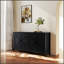 Charmant buffet autoportant avec 4 portes et 4 tablettes ouvertes pour un rangement et une présentation élégants, parfait pour les maisons modernes et traditionnelles.-1221853009