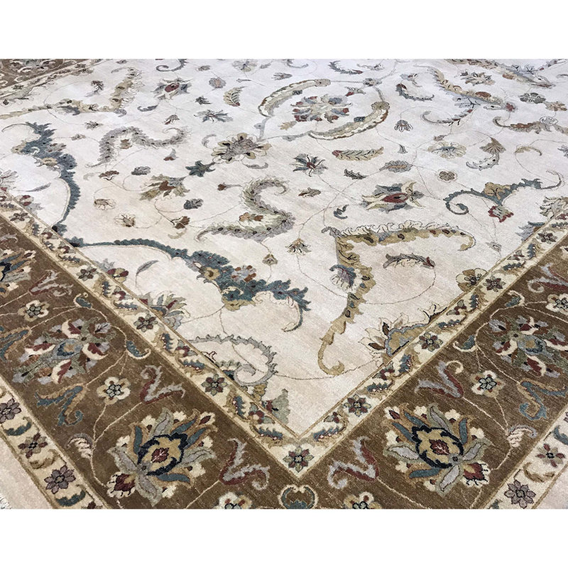 Cornwall Wool Oriental Area Rug in Beige/Brown