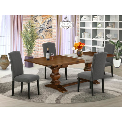 Cet ensemble de salle à manger 5 pièces comprend une table rectangulaire en bois avec rallonge amovible et 4 chaises rembourrées en tissu de lin Gotham foncé, noyer antique