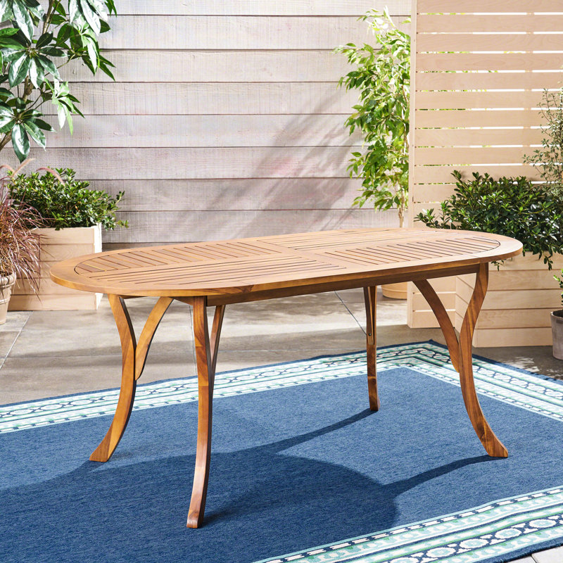 Table en bois 70 po avec finition ombrée pour un repas en plein air