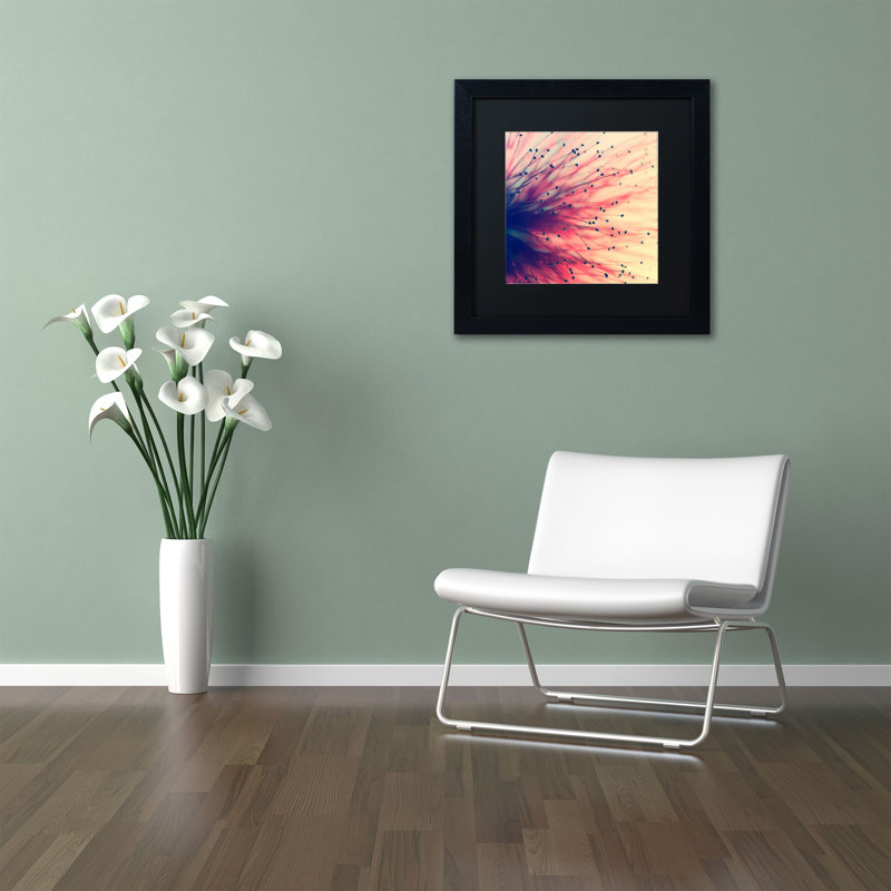 « into the future » par "beata czyzowska young, reproduction de photo encadrée, H 11 po x l 11 po, Noir