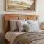 Lit plateforme en bois massif avec pied de lit assorti Marshallville-106894961-83257627