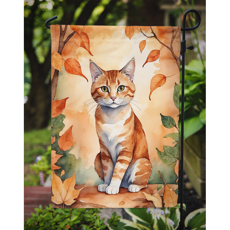 Chat en feuilles d'automne drapeau de jardin, Suphalak