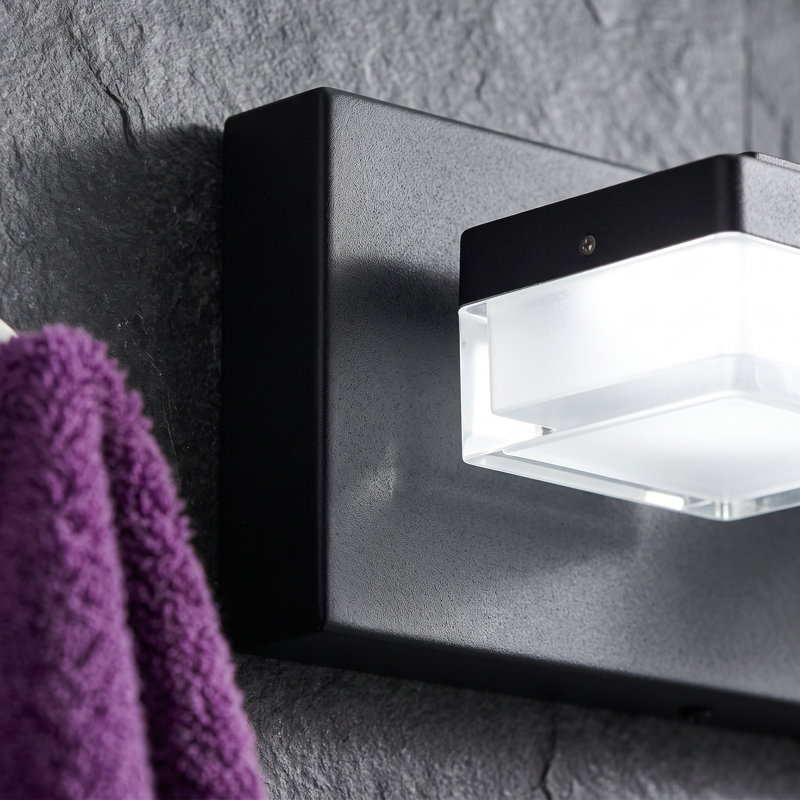  Miroir de salle de bain moderne 18 po à 3 lumières DEL mat noir mat à intensité variable, Noir mat, Trois lumières