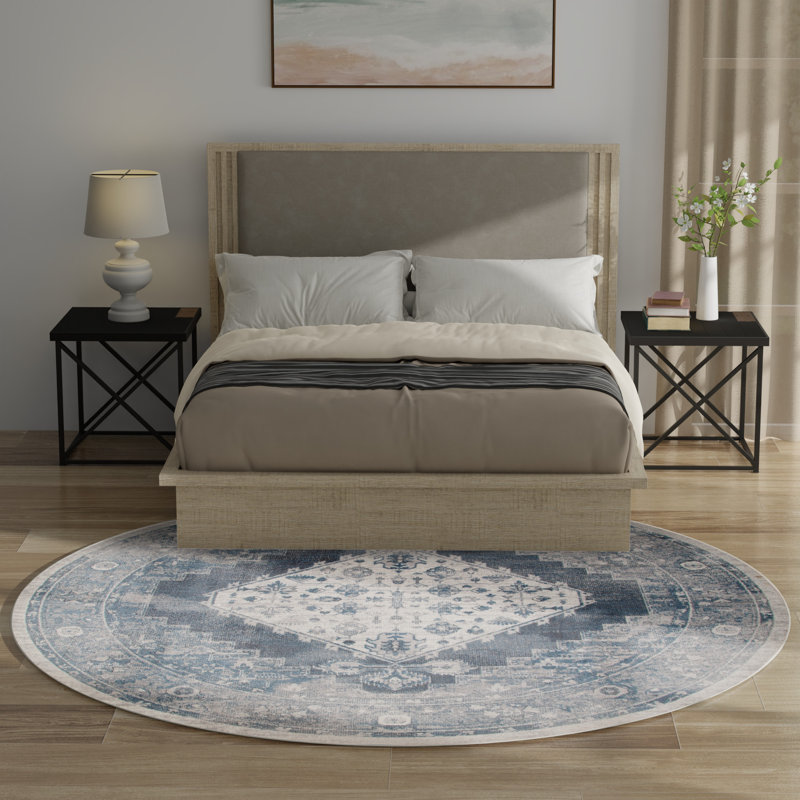 Privette Oriental Rug, Round 7'10"